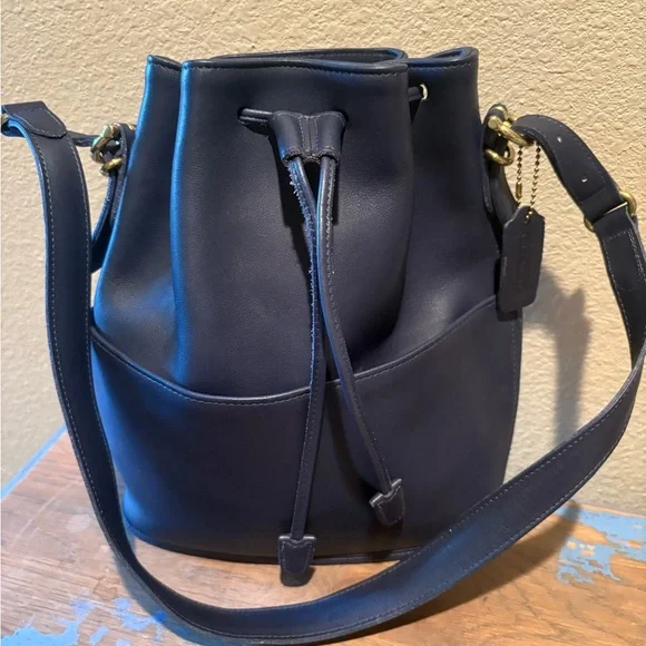 Vintage Coach Equestrian Navy Leather Drawstring Bucket Bag - Picture 4 of 9
